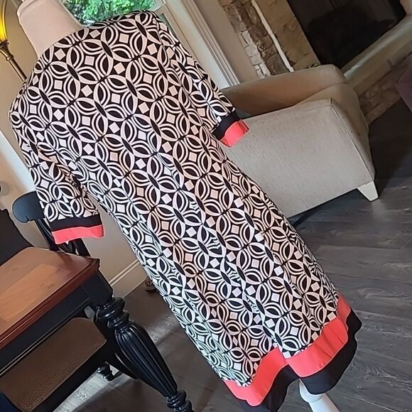 R&K sz M geometric print dress - Picture 2 of 9